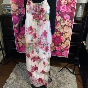 Spaghetti strap maxi dress floral shimmer